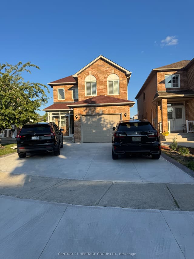 Detached at 5781 Sidmouth Street, Mississauga, ON L5V 2K3