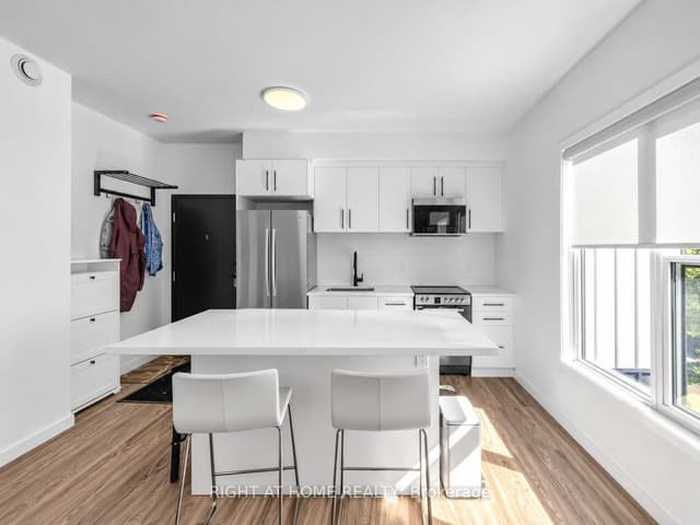 Detached at 148 Glenlake Avenue 9, Toronto, ON M6P 1E7, Toronto W02