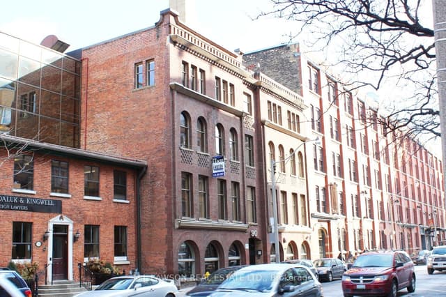 Office at 90 Richmond Street E 100, Toronto, ON M5C 1P1, Toronto C08