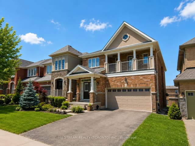 Detached at 224 Aspenwood Drive, Newmarket, ON L3X 3L1