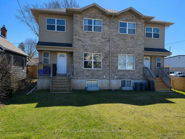 Semi-Detached at 20B CHESTNUT Street E, St. Catharines, ON L2T 1G7