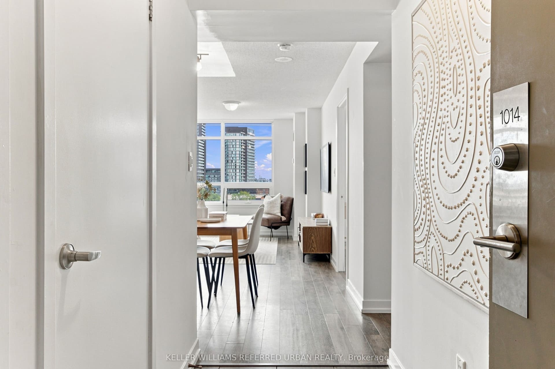 Suite 1014 · Floor 10, Unit 1014 · 816 Lansdowne Ave