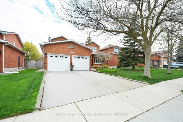 Detached at 1380 Windrush Drive, Oakville, ON L6M 1W8