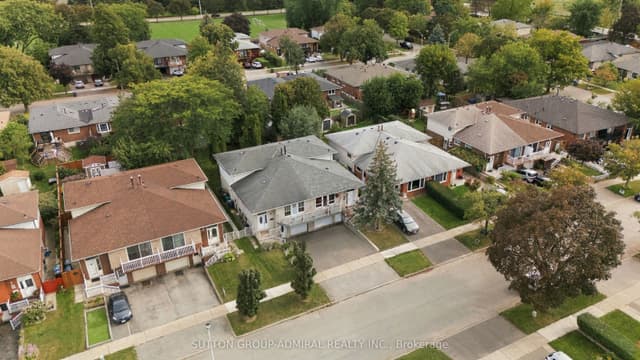 Semi-Detached at 1871 Silverberry Crescent, Mississauga, ON L5J 1C8