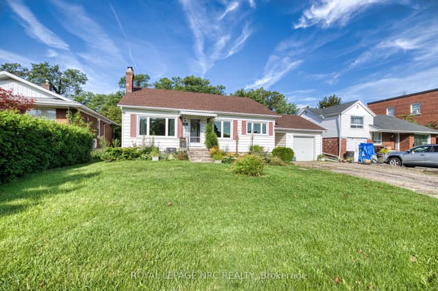 Detached at 276 Glenridge Avenue, St. Catharines, ON L2T 3K4
