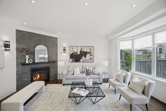 Detached at 28 Kincardine Street, Vaughan, ON L4H 4H7