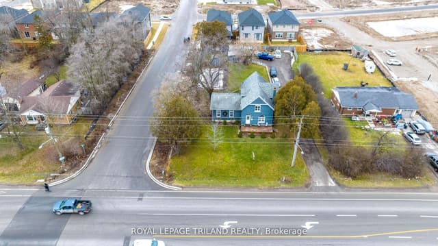 Detached at 3077 White Oak Road, London South, ON N6E 1L7