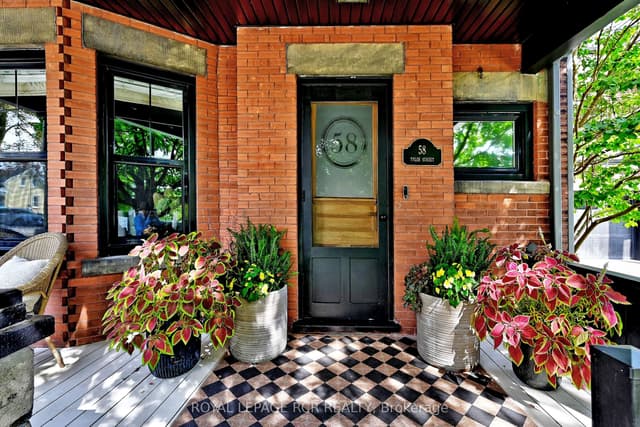 Detached at 58 Tyler Street, Aurora, ON L4G 2N2