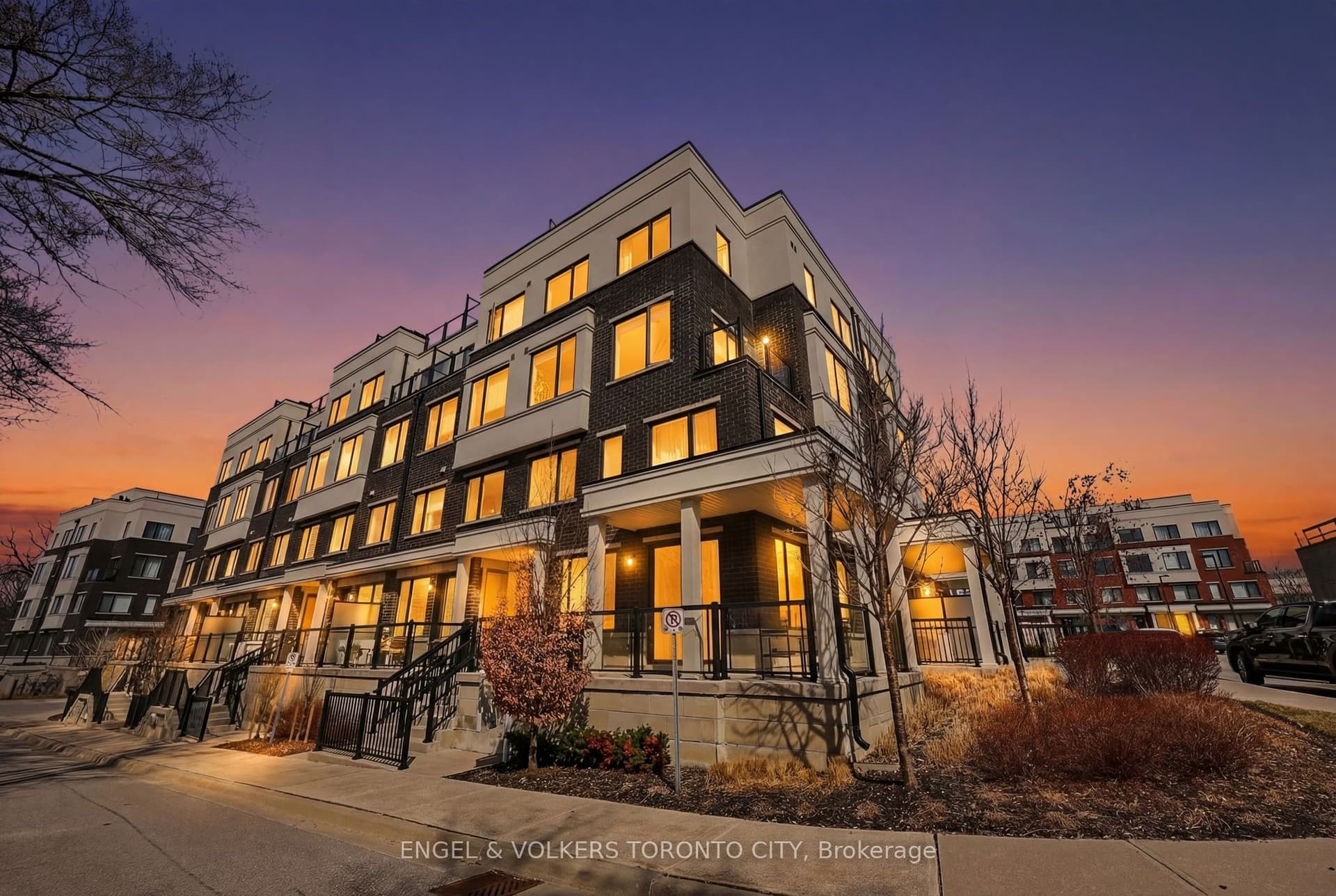 Suite 42, Unit 42 · 300 Alex Gardner Cir