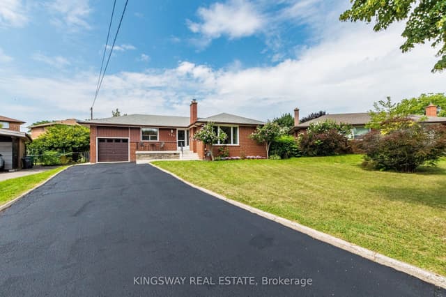 Detached at 163 Floradale Drive, Mississauga, ON L5B 1G2