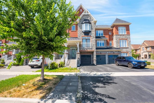 Att/Row/Townhouse at 142 Farooq Boulevard S, Vaughan, ON L4H 4S1