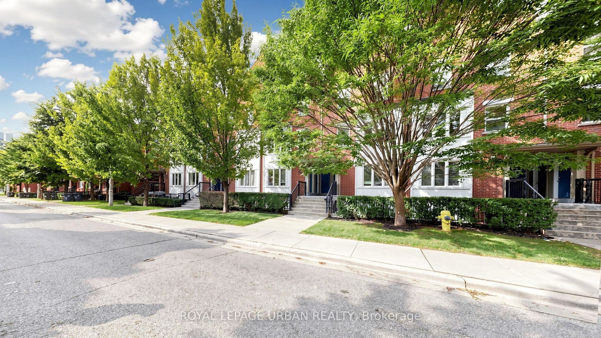 Suite 2, Unit 2 · 76 Munro St