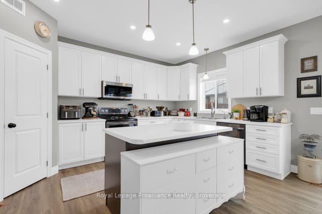 Detached at 49 Redwood Drive, Belleville, ON K8N 0K3