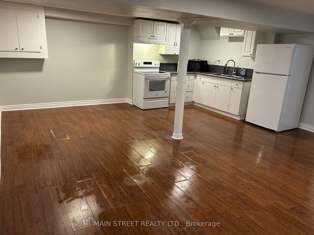 Semi-Detached at 204 Cherrywood Drive Basement, Newmarket, ON L3Y 2X8