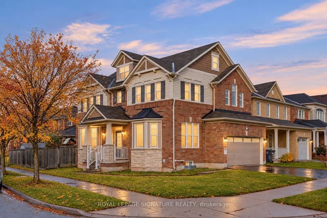 Detached at 2 Poppythorn Road, Brampton, ON L7A 0R1