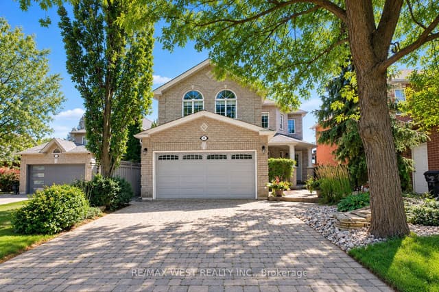 Detached at 303 Tupper Boulevard, New Tecumseth, ON L9R 1Z6