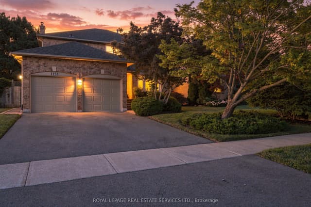 Detached at 1151 Forest Trail Place, Oakville, ON L6M 3H7