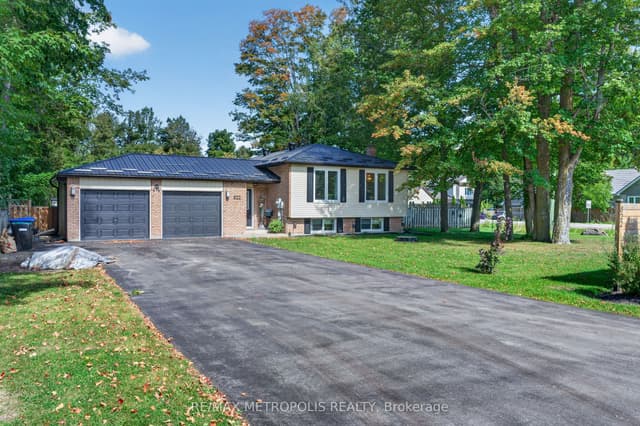 Detached at 822 10th Line, Innisfil, ON L9S 3N9