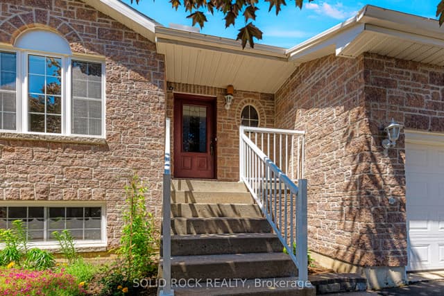 Detached at 26 Regency Place, Brockville, ON K6V 7M5