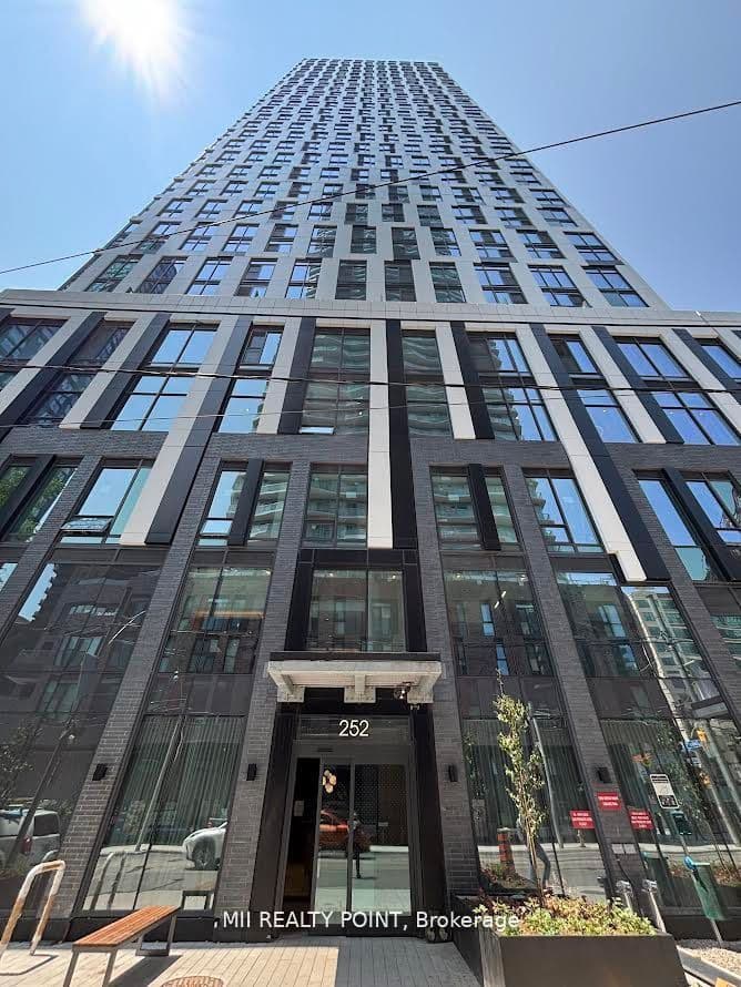 Suite PH12 · Penthouse, Unit PH12 · 252 Church St