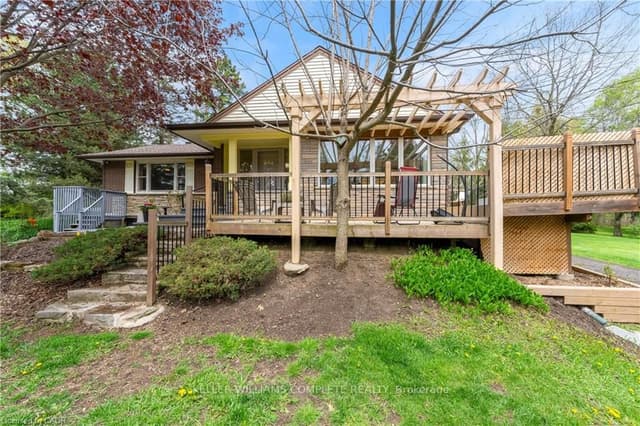 Detached at 569 CRANE Court, Burlington, ON L7P 4Y8