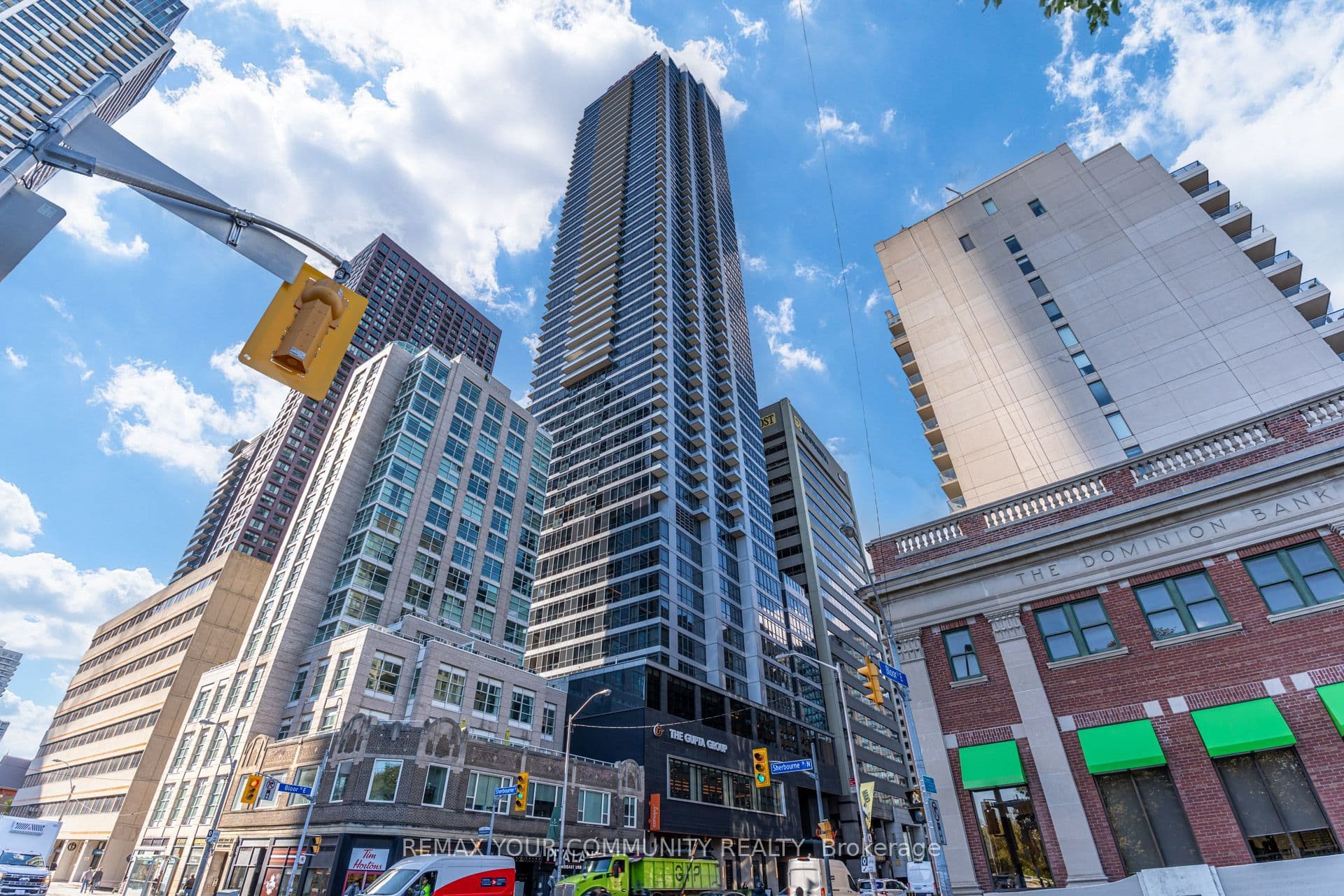 Suite 1706 · Floor 17, Unit 1706 · 395 Bloor St E