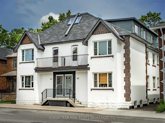Multiplex at 187 Jane Street B2, Toronto, ON M6S 3Y8, Toronto W02