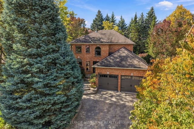 Detached at 408 McCaffrey Road, Newmarket, ON L3X 1T5