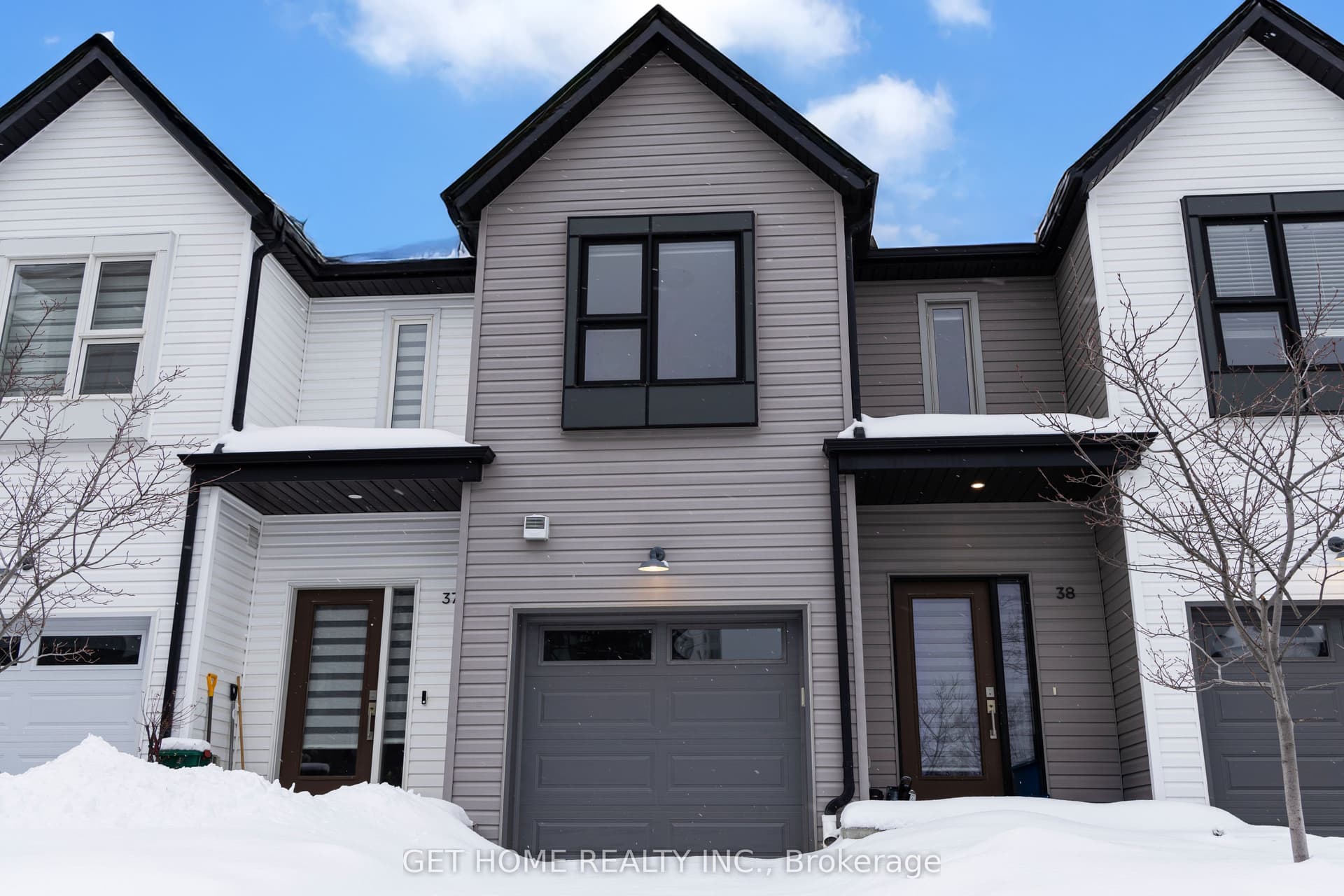 Suite 38, Unit 38 · 110 Fergus Ave
