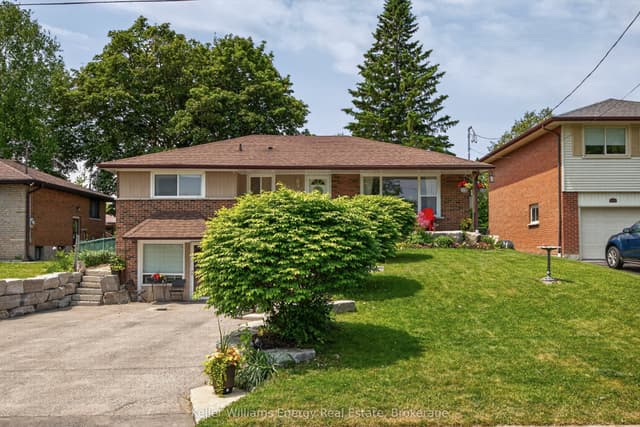 Detached at 405 Bernhard Crescent, Oshawa, ON L1G 2B7