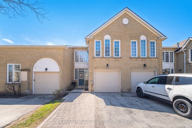Condo Townhouse at 3 Hartnell Square 2, Brampton, ON L6S 5W7