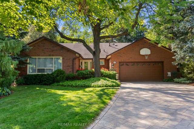 Detached at 22 Oldham Crescent, Brampton, ON L6Z 1W3