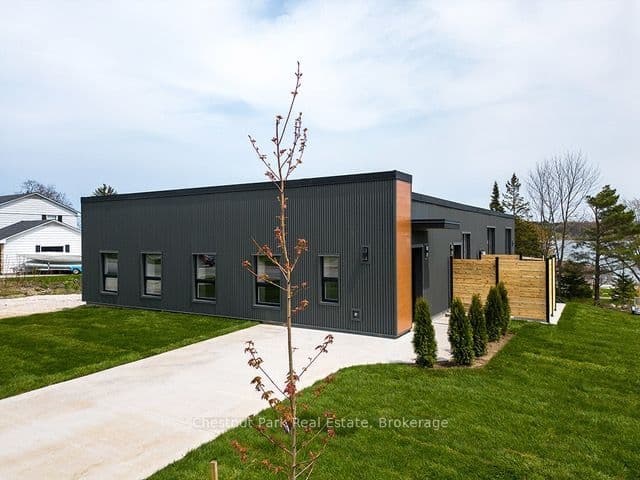 Duplex at 2605 3rd Avenue W 1, Owen Sound, ON N4K 4S9