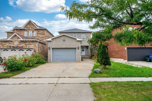 Detached at 329 Howard Crescent, Orangeville, ON L9W 4W7
