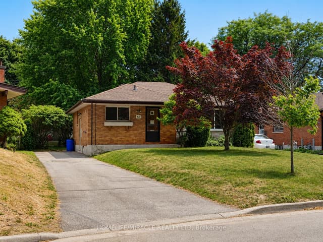 Detached at 42 Mark Street, London East, ON N2V 2G5