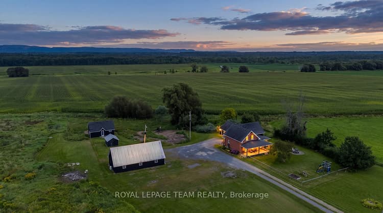 3570 Dunrobin Road