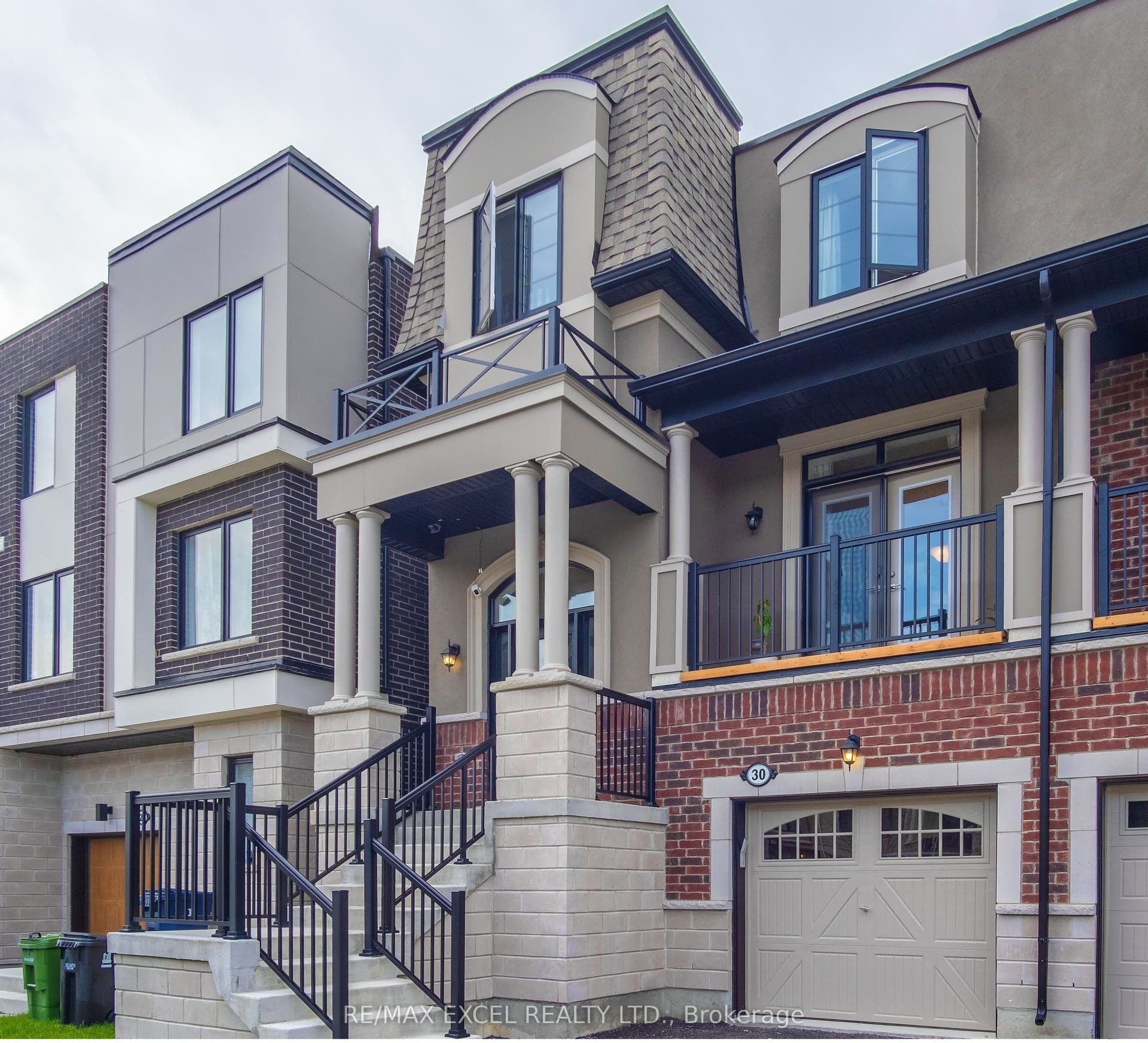 Unit Main · 30 Vaudeville Dr