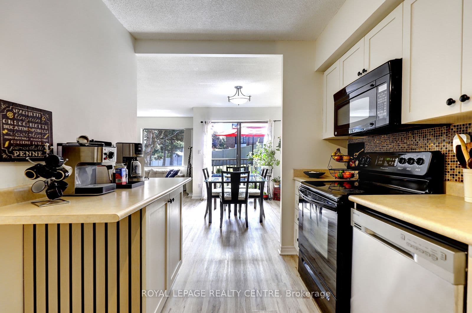 Suite 201 · Floor 2, Unit 201 · 1000 Cedarglen Gt