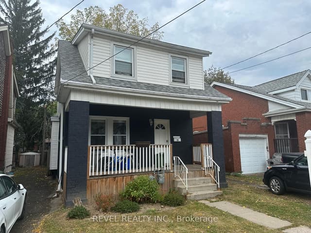 Detached at 33 Cline Avenue N, Hamilton, ON L8S 3Z3