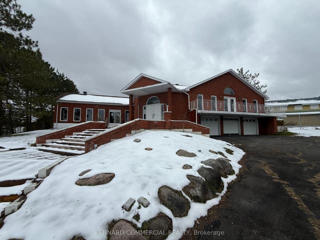 Detached at 8411 RUSSELL Road, Orleans - Cumberland and Area, ON K4B 1J1