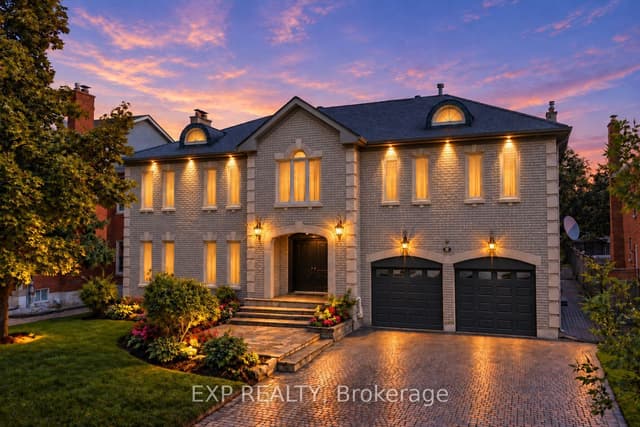 Detached at 29 Northgate Crescent, Richmond Hill, ON L4B 2K8