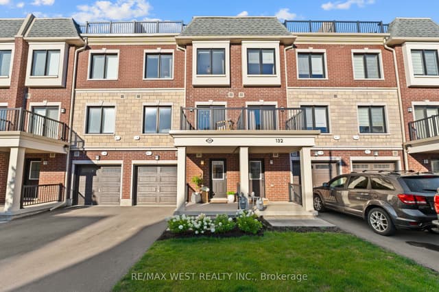 Att/Row/Townhouse at 134 Covington Crescent, Whitchurch-Stouffville, ON L4A 4W8