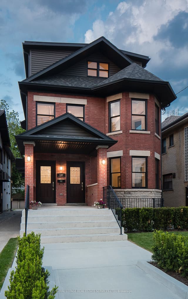 Triplex at 137 High Park Avenue, Toronto, ON M6P 2S3, Toronto W02