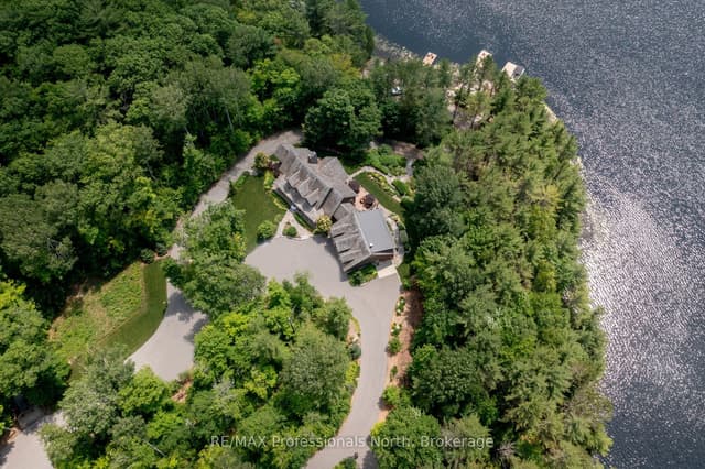 Detached at 1600 Misty Knoll Trail, Dysart et al, ON K0M 1S0