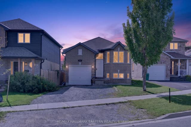 Detached at 656 CLANCY Crescent, Peterborough, ON K9K 2S3
