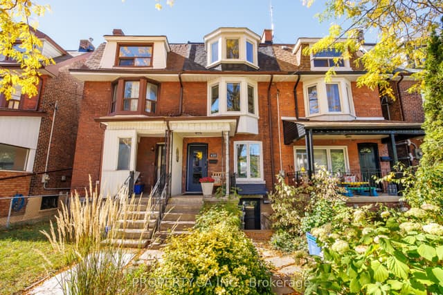 Att/Row/Townhouse at 620 Crawford Street, Toronto, ON M6G 3K2, Toronto C01