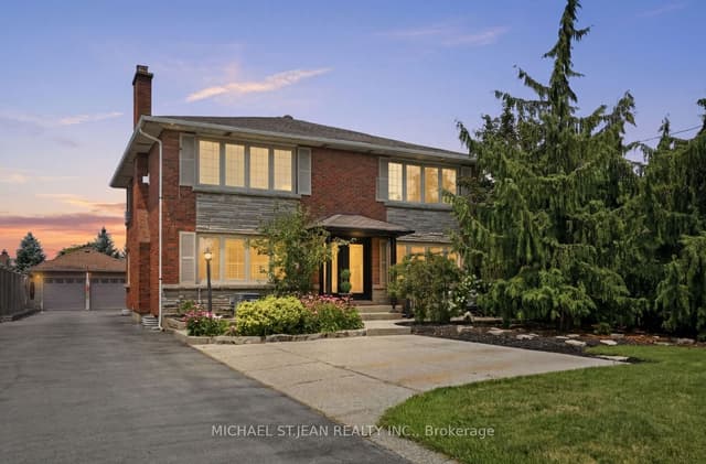 Duplex at 33 Centennial Parkway S, Hamilton, ON L8G 2C1