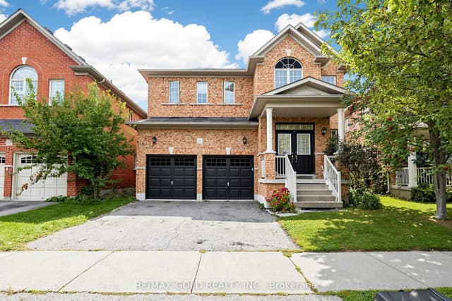 Detached at 284 Holmes Crescent, Milton, ON L9T 0R2