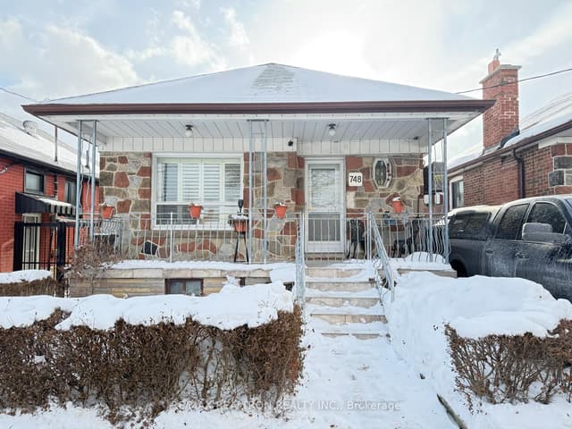 Detached at 748 Vaughan Road, Toronto, ON M6E 2Z2, Toronto C03