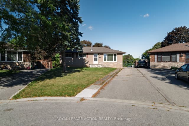 Detached at 19 Gillrie Court, Brantford, ON N3R 5A1
